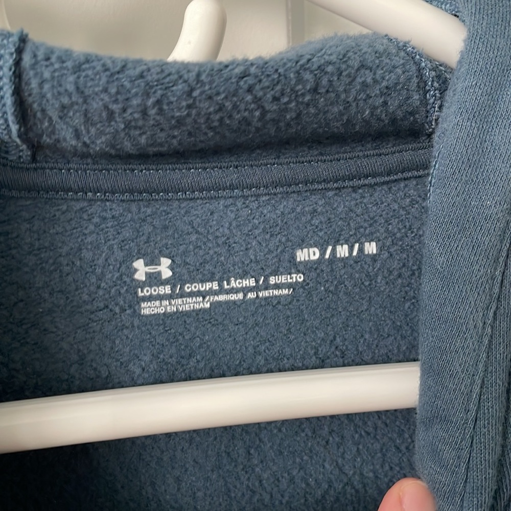 🎉SOLD🎉 Blue under armour sweatshirt - Picture 3 of 3
